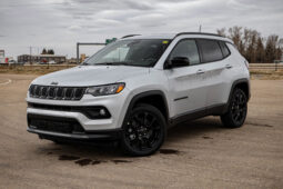 2025 Jeep Compass ALTITUDE 4X4 LEATHER BLACK EDITION
