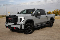 2024 GMC Sierra 3500HD AT4 CREWCAB 4X4 LEATHER LOW KMS