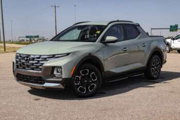 2023 Hyundai Santa Cruz ALL WHEEL DRIVE LOW KMS