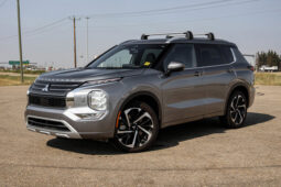 2022 Mitsubishi Outlander PREMIUM ALL WHEEL DRIVE LEATHER SUNROOF LOW KMS