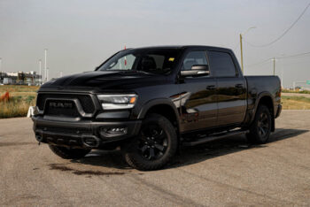2022 Ram 1500 REBEL CREWCAB 4X4 LEATHER LOW PRICE
