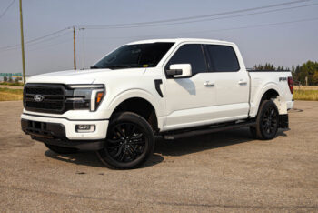 2024 Ford F-150 LARIAT SUPERCREW 4X4 LEATHER SUNROOF LOW KMS