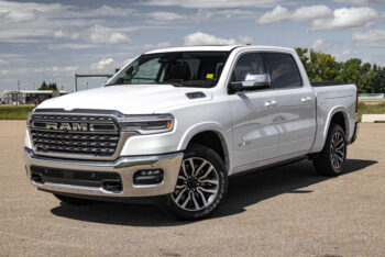 2025 Ram 1500 LONGHORN CREWCAB 4X4 LEATHER SUNROOF