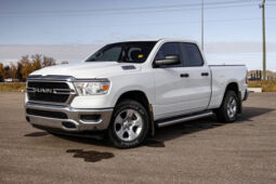 2021 Ram 1500 SXT QUADCAB 4X4 LOW PRICE 21B5445
